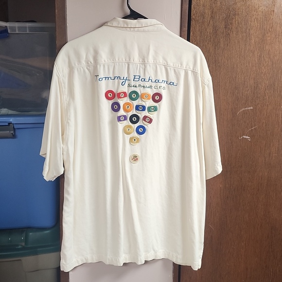 Button down - Picture 2 of 3